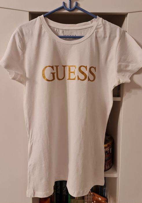 Biały t- shirt, koszulka Guess, złote logo