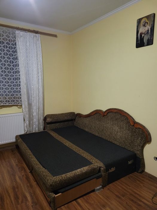 Продам 2 км.кв.вул.Галицька(АТБ), новобудова,не вуглова,світла,тепла