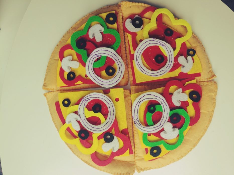 jedzenie z filcu pizza