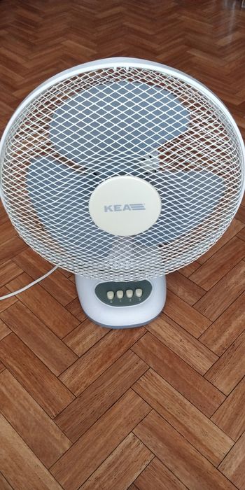 Wentylator biurowy obrotowy-masywny