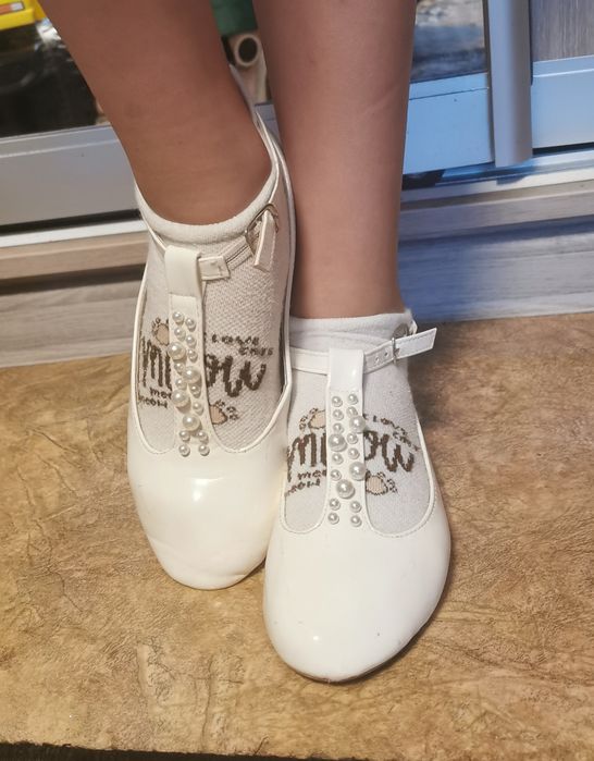 Туфлі для дівчинки