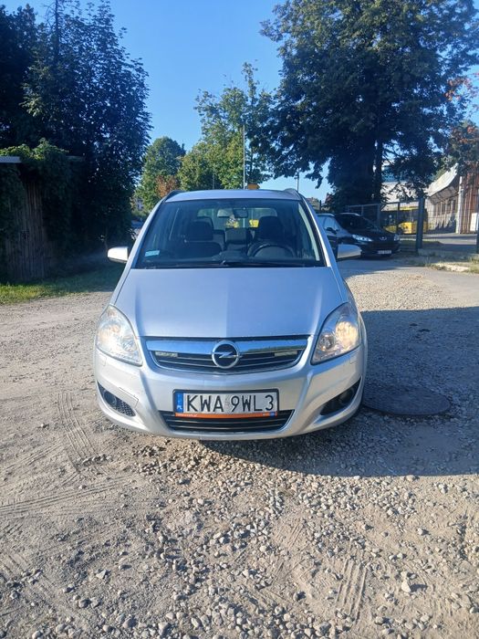 Sprzedam ładną Opela Zafirę 1.7 CDTI 7 osób