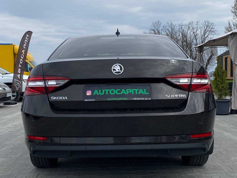 Skoda Superb 2019 Official