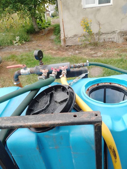 Продається оприскувач до міні трактора