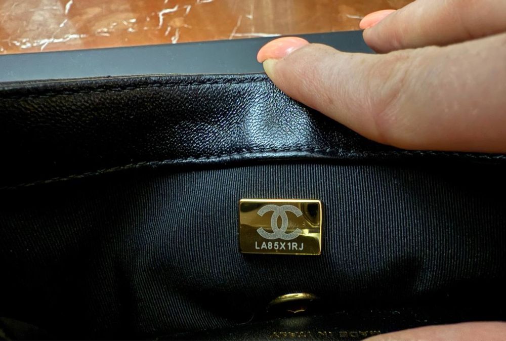 Сумочка від Шанель міні