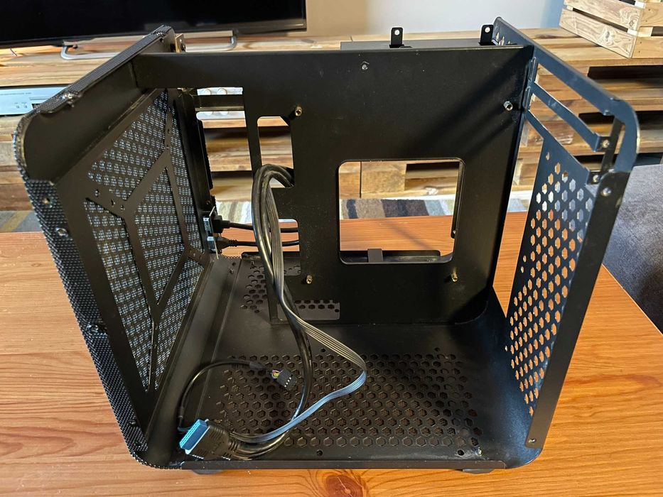 Obudowa Raijintek Metis Evo AL (Mini-ITX)