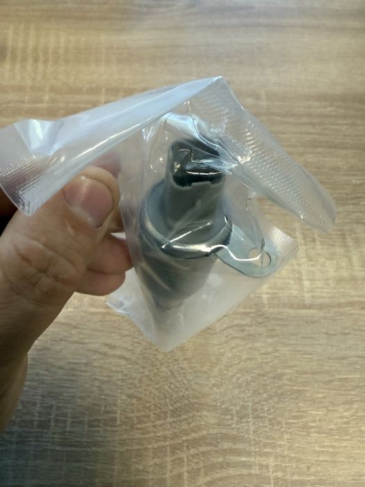 8200823650 клапан електромагнітний фазорегулятора к4м 1.6