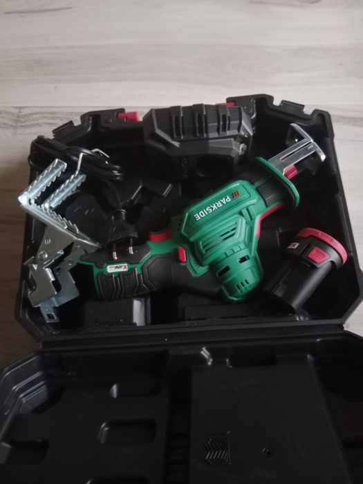 Piła do Gałęzi z akumulatorem i ładowarka 12V