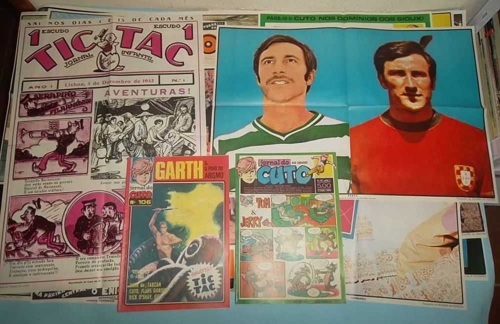 16 issues of Jornal do Cuto magazine with giant posters, see photos.