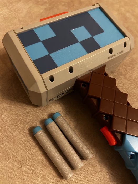 Бластер-молот Nerf Minecraft Stormlander (F4416)