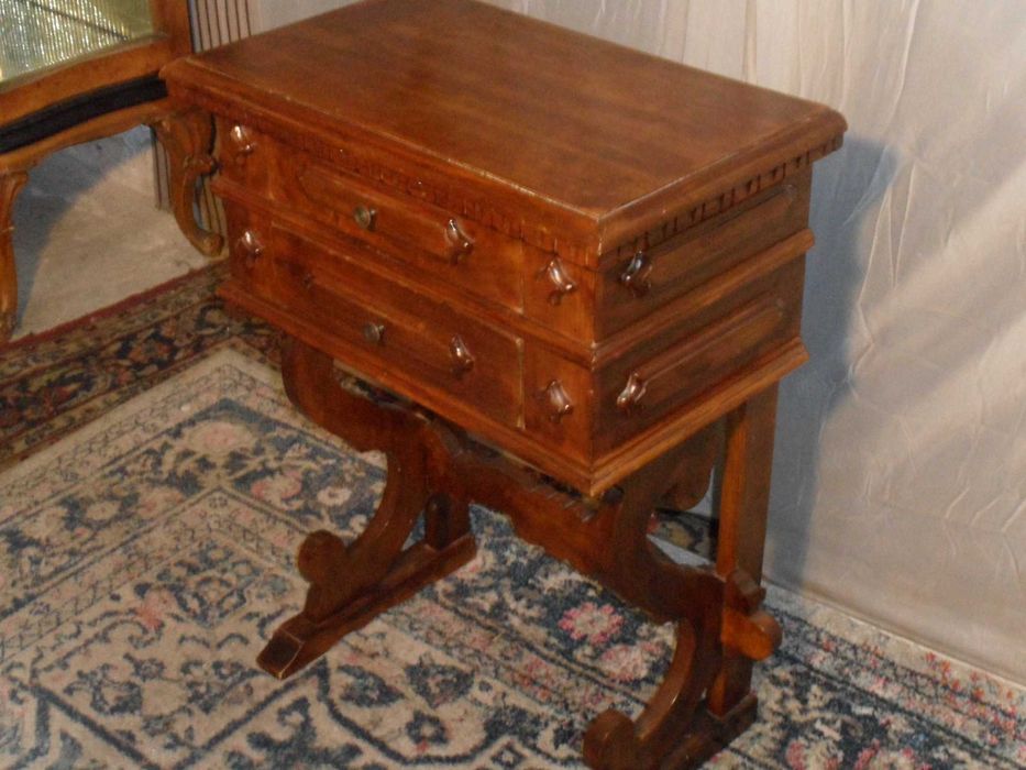 Szafka Dębowa Niciak  z Włoch