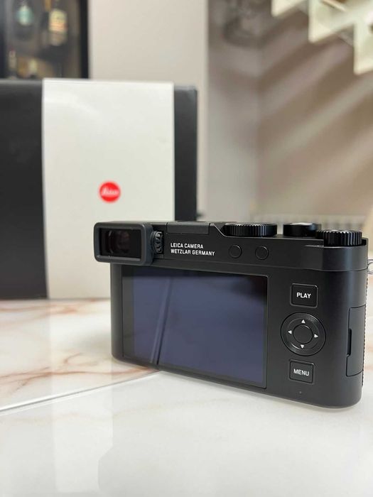 Камера Leica D-Lux 8