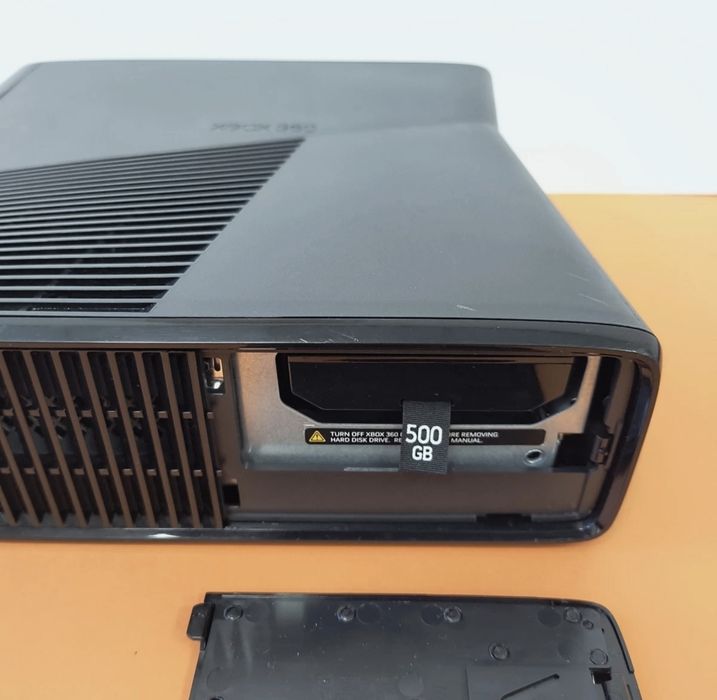 Xbox 360 hdmi em ótimo estado mais de 60 jogos instalado