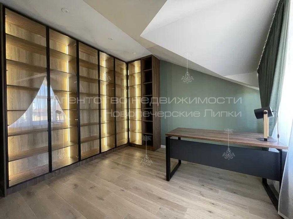 Продаж триповерхового таунхауса 290м2 в Козині КМ Montana Village