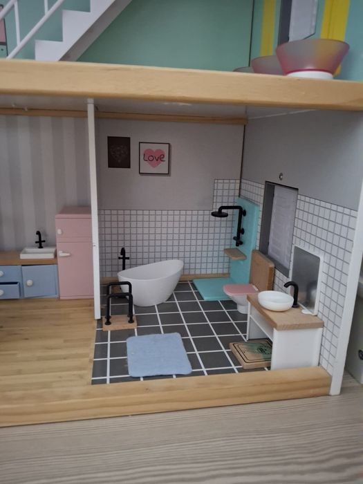 Domek dla lalek z wyposazeniem + gratis