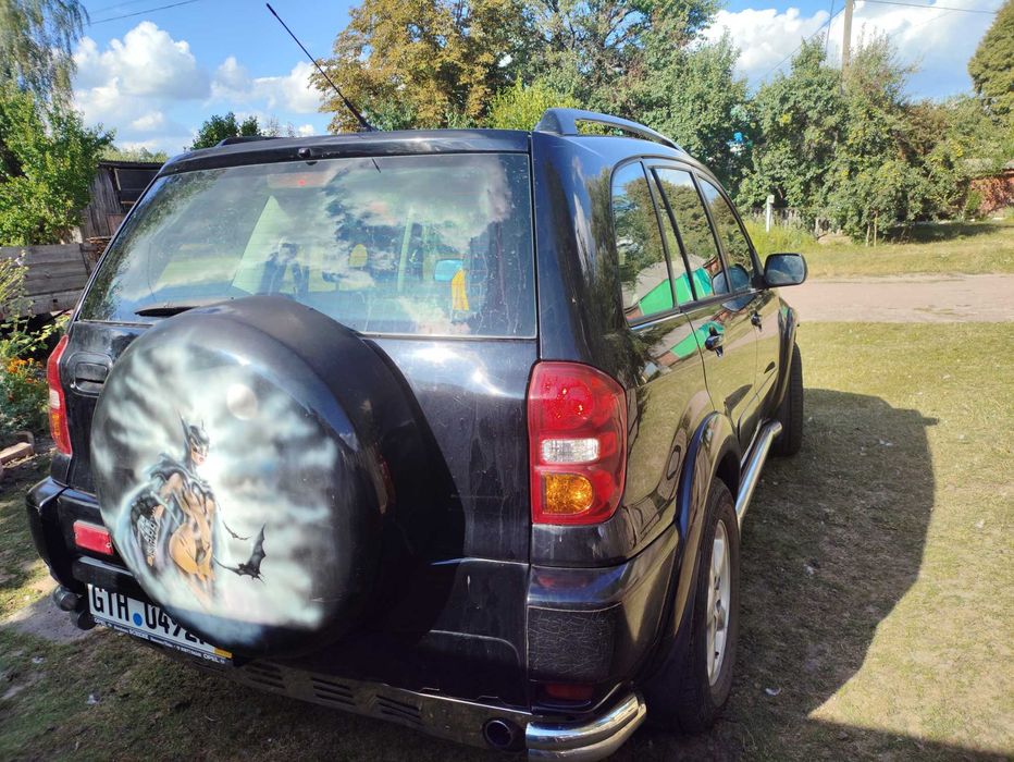 RAV4 для військових