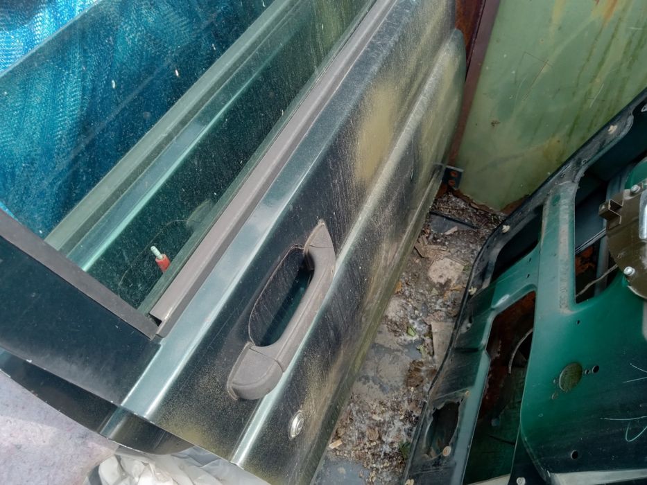 Двери на УАЗ патриот