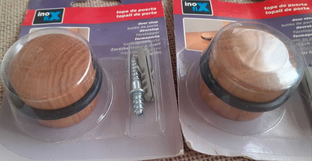 2 Batentes de porta madeira