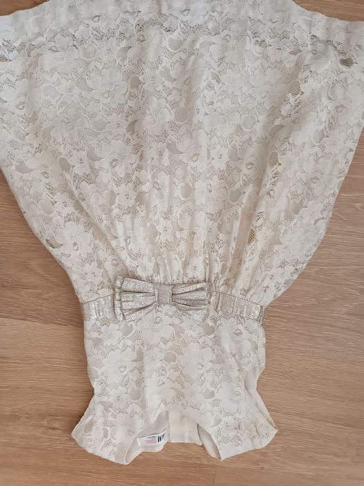 Sukienka koronkowa kremowa HM 116