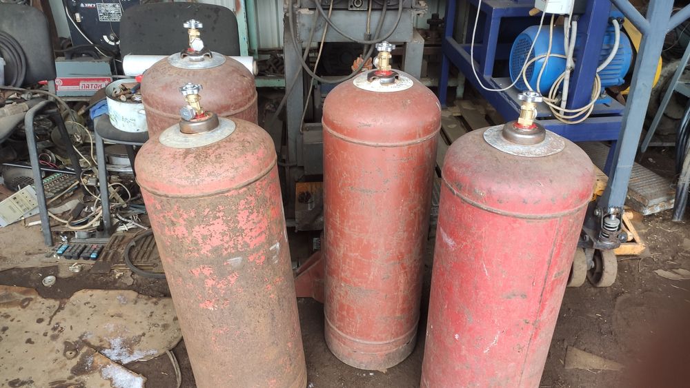 Продам газові балони на пісьма не відповідаю.