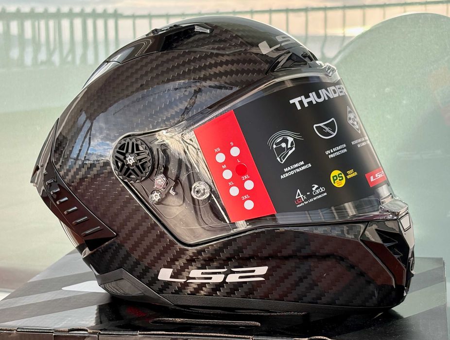 Capacete Carbono Total NOVO LS2 Thunder Plus (30% Desconto) Tam M-LXL