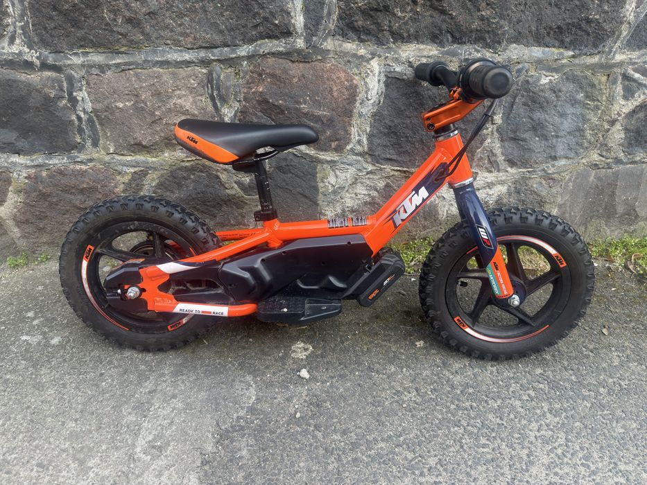 Rower elektryczny KTM