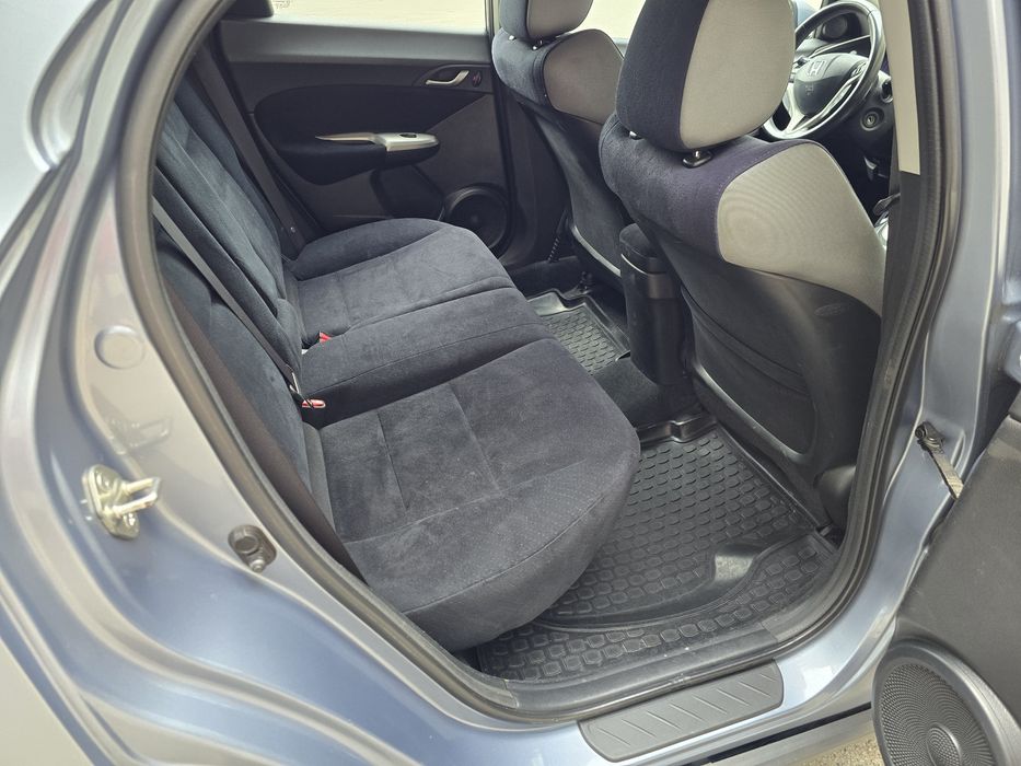 Продам Honda Civic 5D