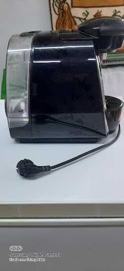 arca frigorífica, máquina de café, ferro de engomar com caldeira