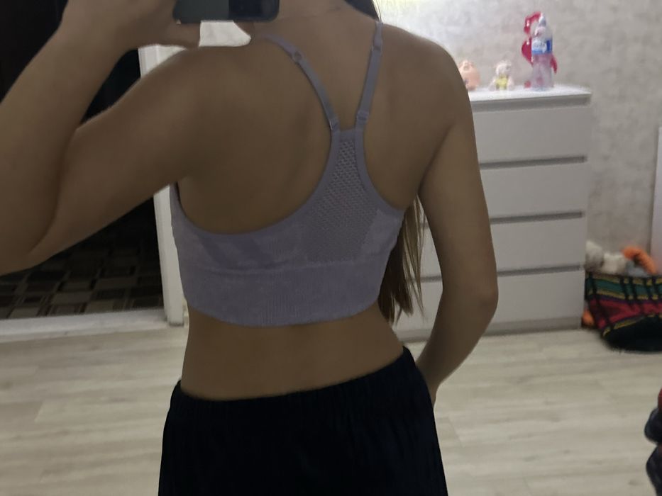 Спортивний топ