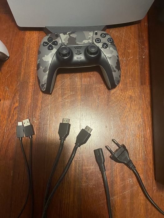 ps5 digital with controller and charging dock in box64169659791107124