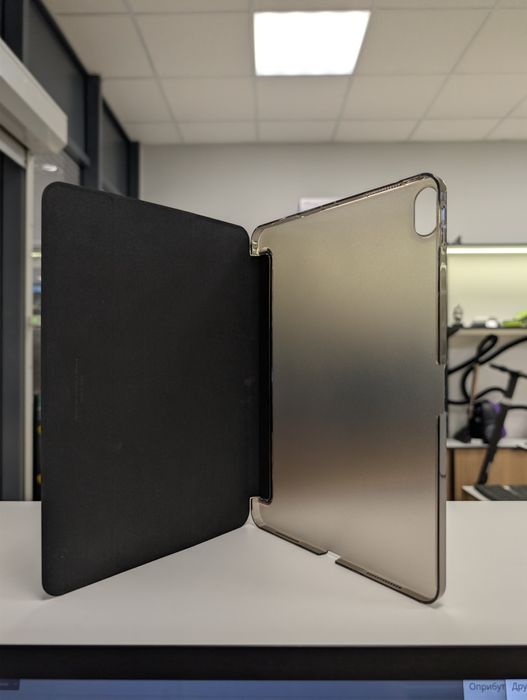 Чохол Spigen Smart Fold для iPad Pro 2018 чорний новий