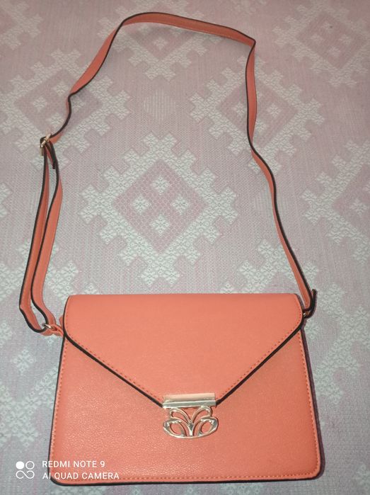Продам жіночу сумку