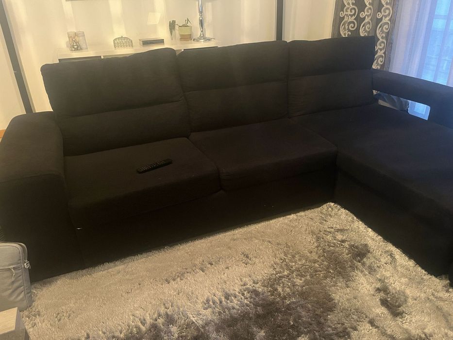 Vende-se sofá preto , 3 lugares em L, excelente estado