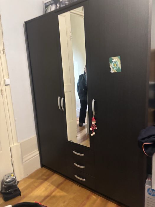 Roupeiro de 3 portas