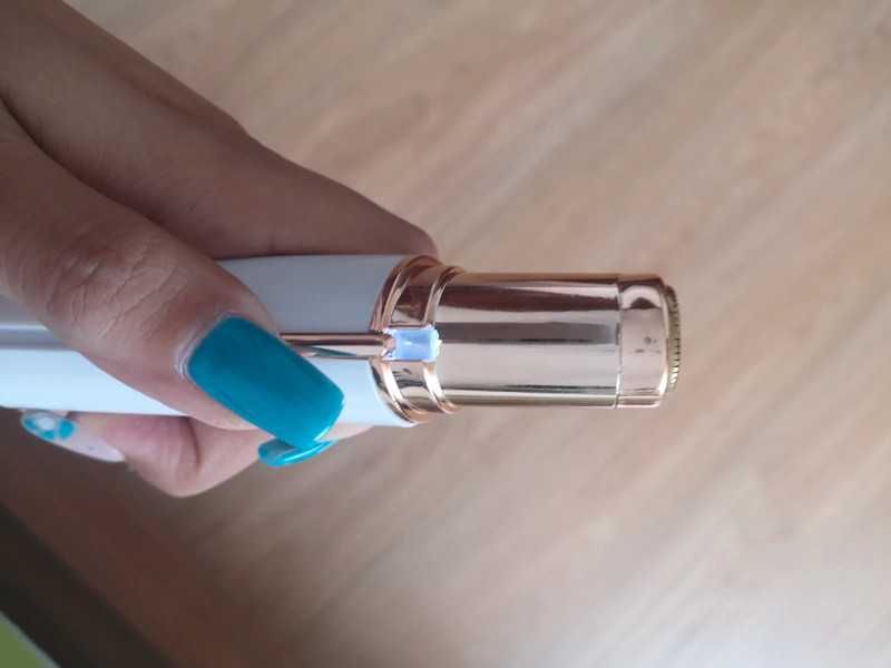 Removedor de pêlos faciais