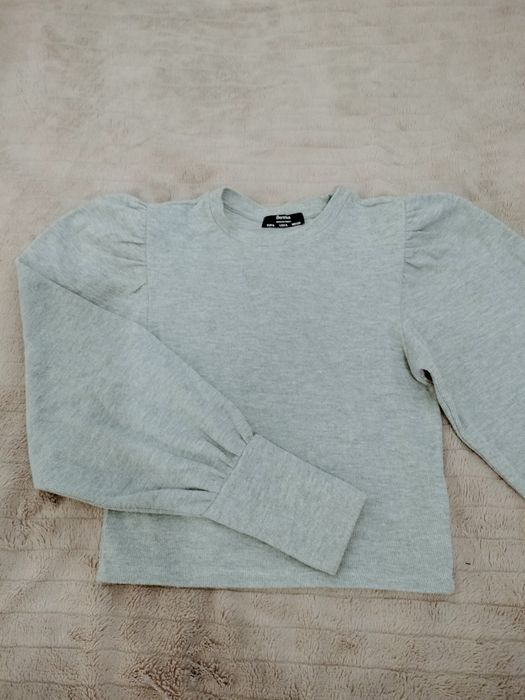 Blusa cinza com manga balão