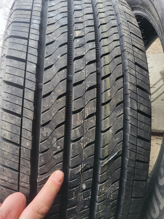 Шини 285/55r22  Bridgestone