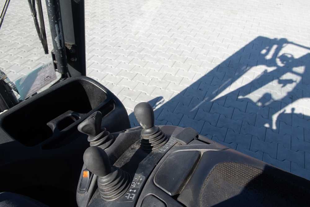 Вилковий навантажувач Linde E16P-02 2017