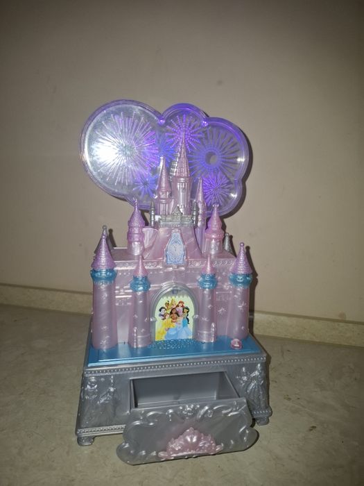 Шкатулка з музикою та світлом Disney Princess Wishes , дісней