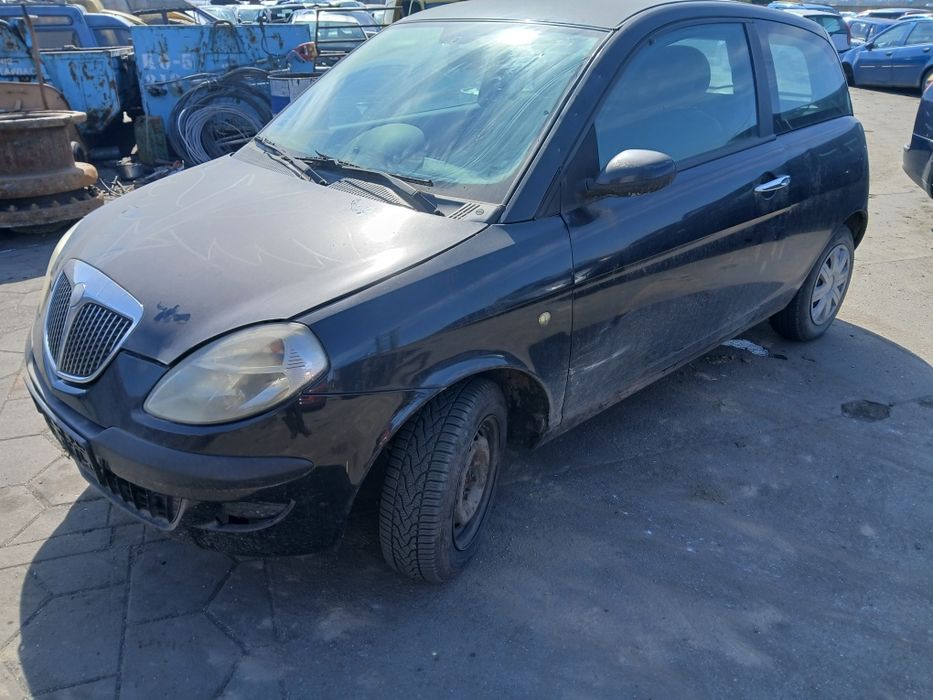 Lancia ypsilon III maska I inne 1.2