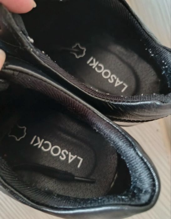 Buty damskie skórzane na koturnie Lasocki 37