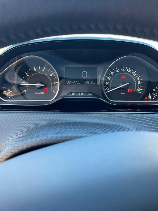 Peugeot 208 1.2 PureTech 82cv