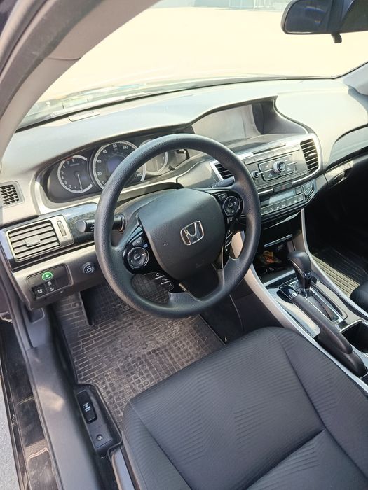 Продам Honda Akorq