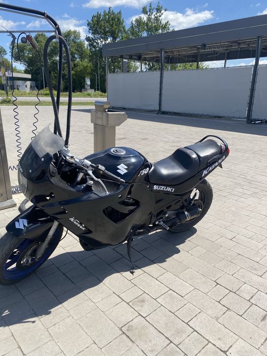 Suzuki katana 750