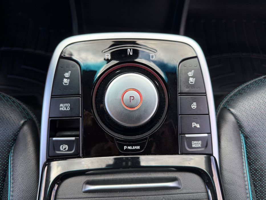 Kia e-Niro 64 kWh | 204 cv | 2020 | Bancos ventilados | 11kW AC | muito bom estado | + todos os equipamentos