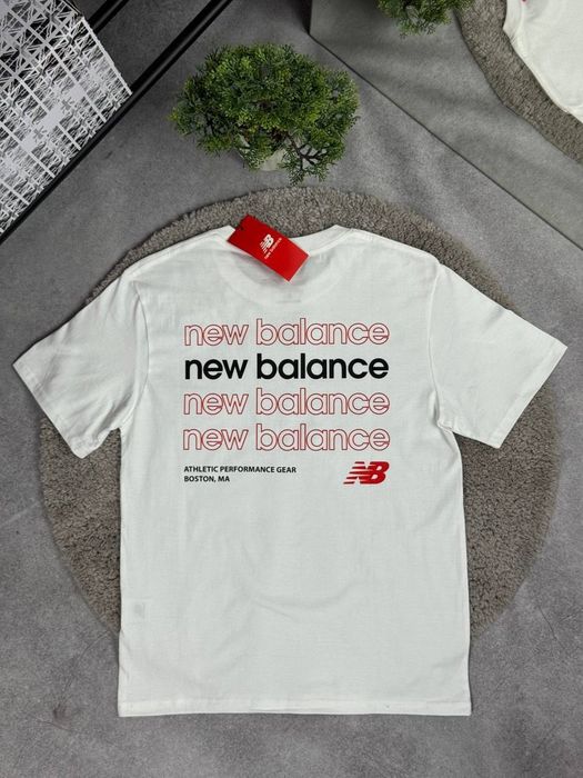 Футболки New Balance
