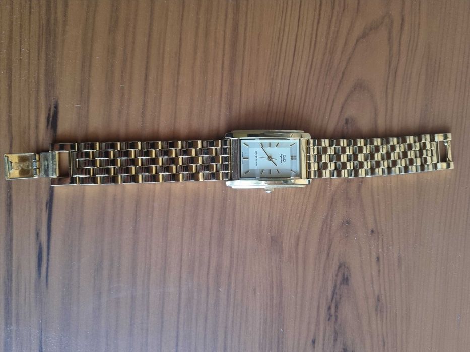 Годинник кварцевий Q&Q