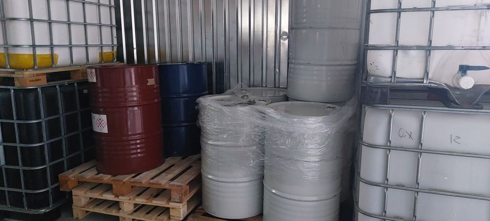 Бочка металева 200л, 25л, та куби 1000л.