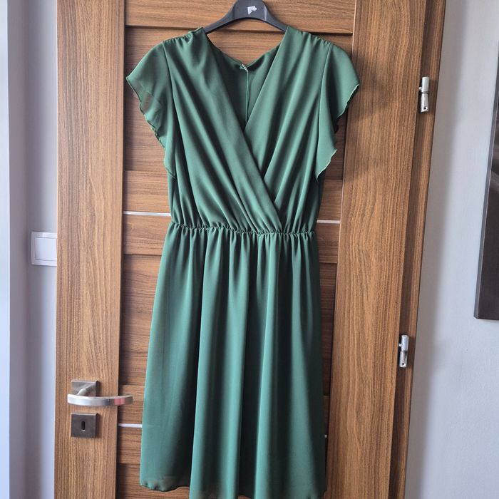 Sukienka zielona falbanka nowa