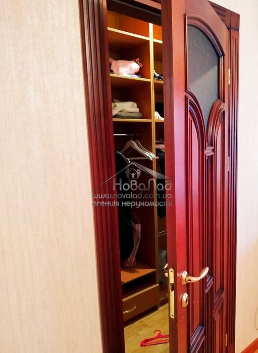 Будинок добротний просторий   Петропавлівське 15 хвилин  Київ 407м2 DI